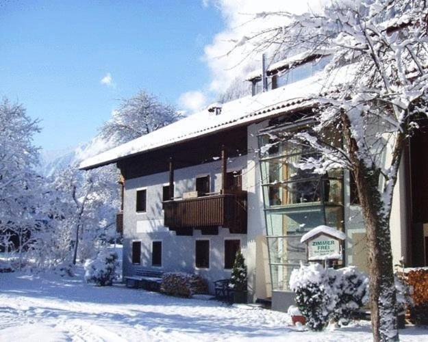 Landhaus Schoesser-Brandler Mayrhofen Eksteriør billede