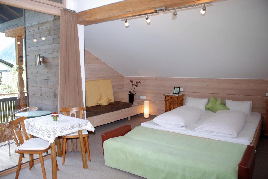 Landhaus Schoesser-Brandler Mayrhofen Værelse billede